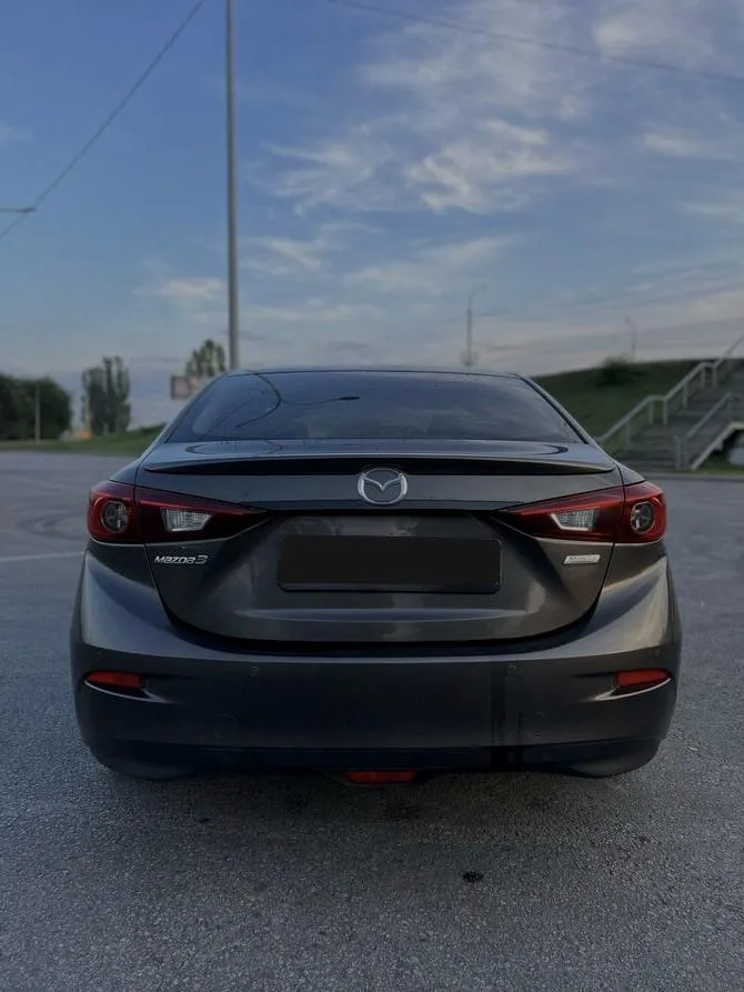Mazda 3