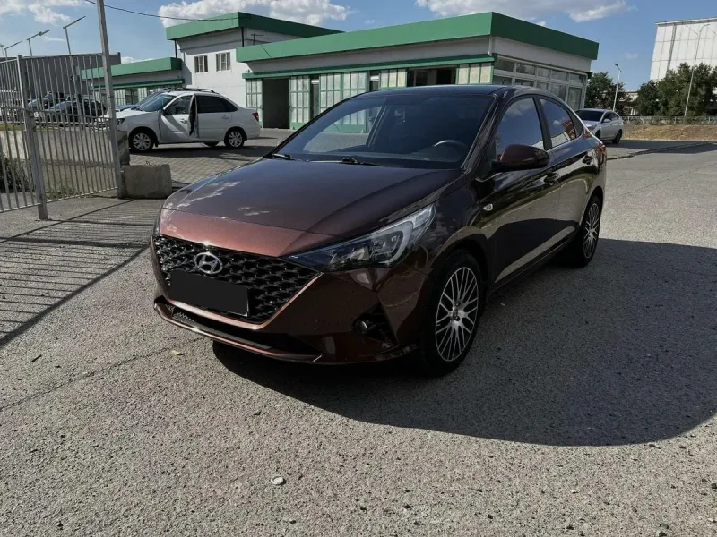 Hyundai Solaris 2021