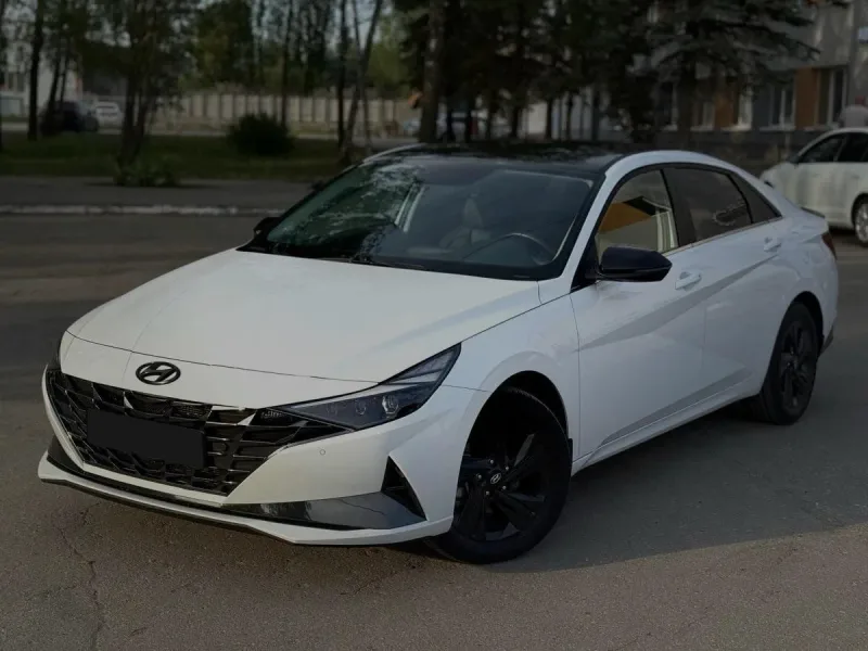 Hyundai Elantra 2023