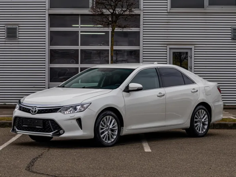 Toyota Camry 2017