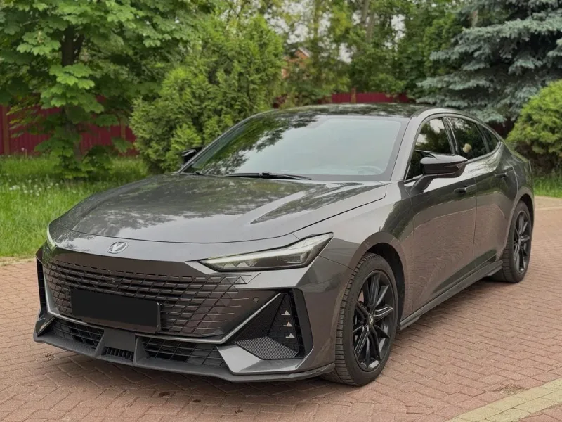Changan UNI-V 2025