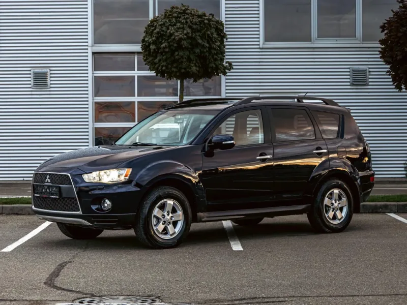 Mitsubishi Outlander 2012
