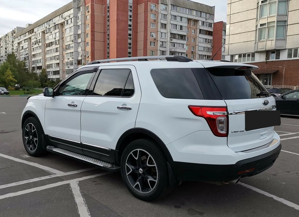 Ford Explorer