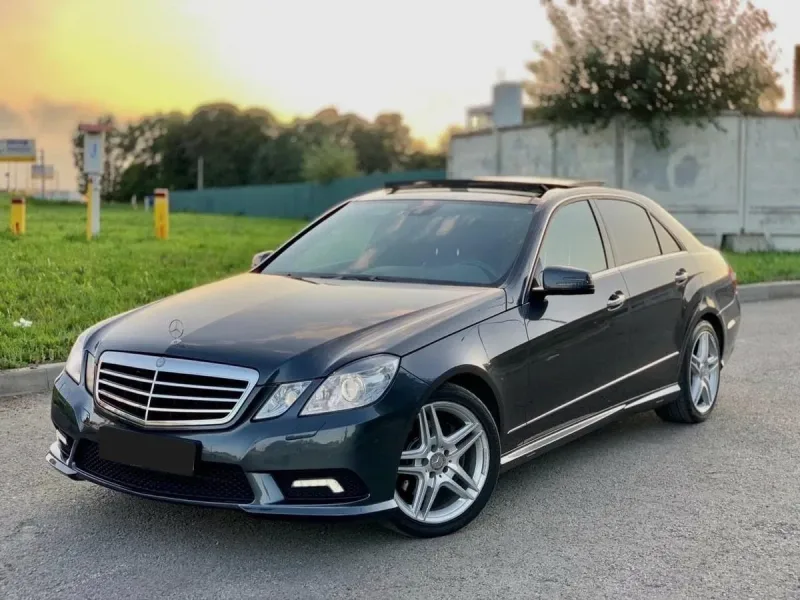 Mercedes-Benz E-Класс 2013