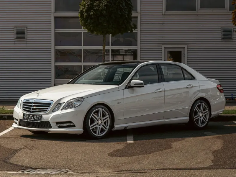 Mercedes-Benz E-Класс 2012