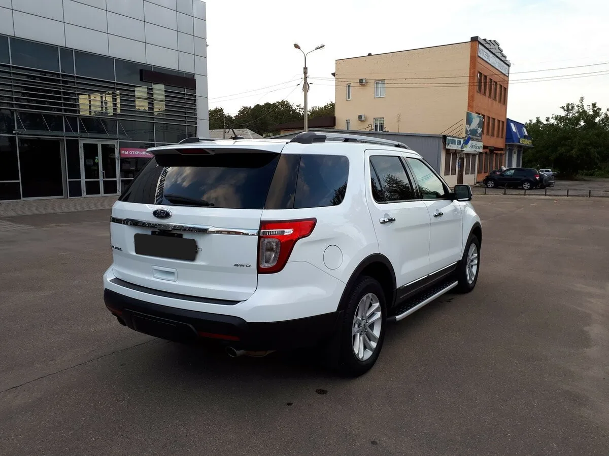 Ford Explorer