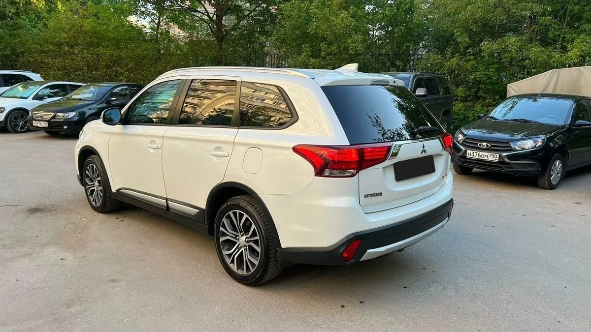 Mitsubishi Outlander