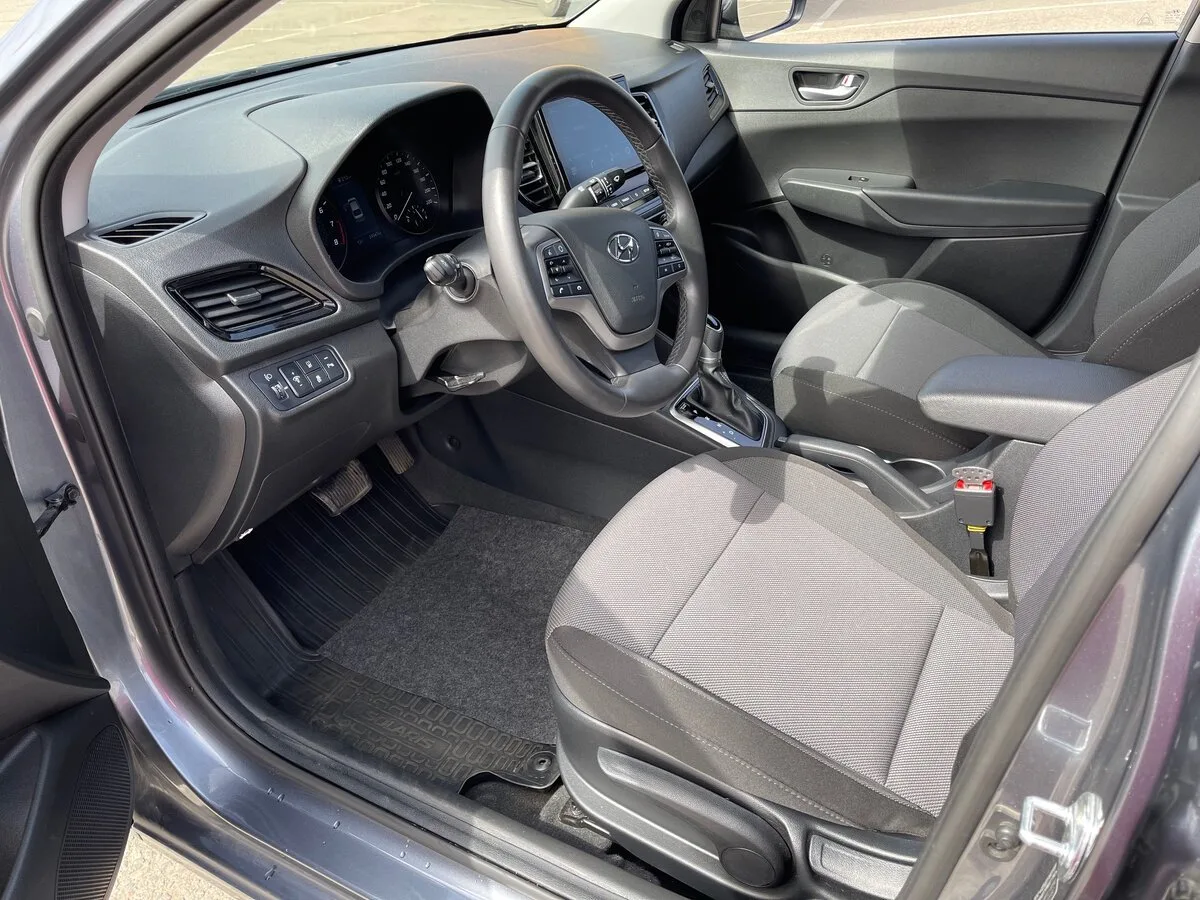 Hyundai Solaris