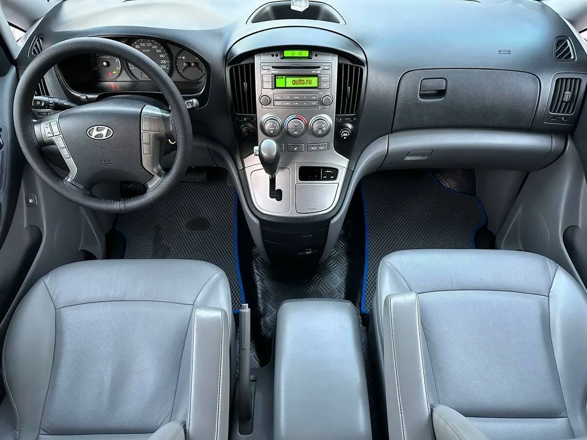 Hyundai Grand Starex