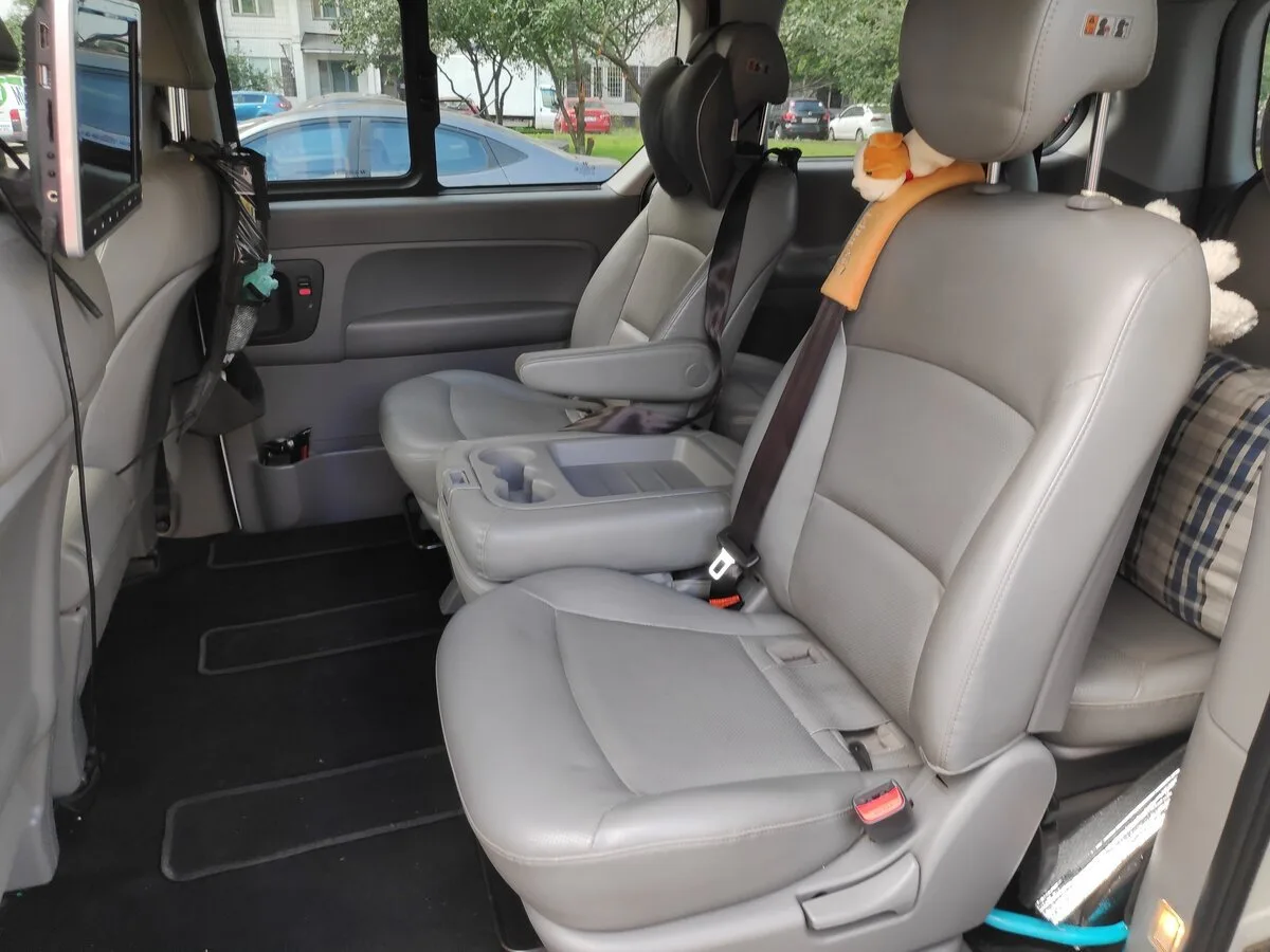 Hyundai Grand Starex