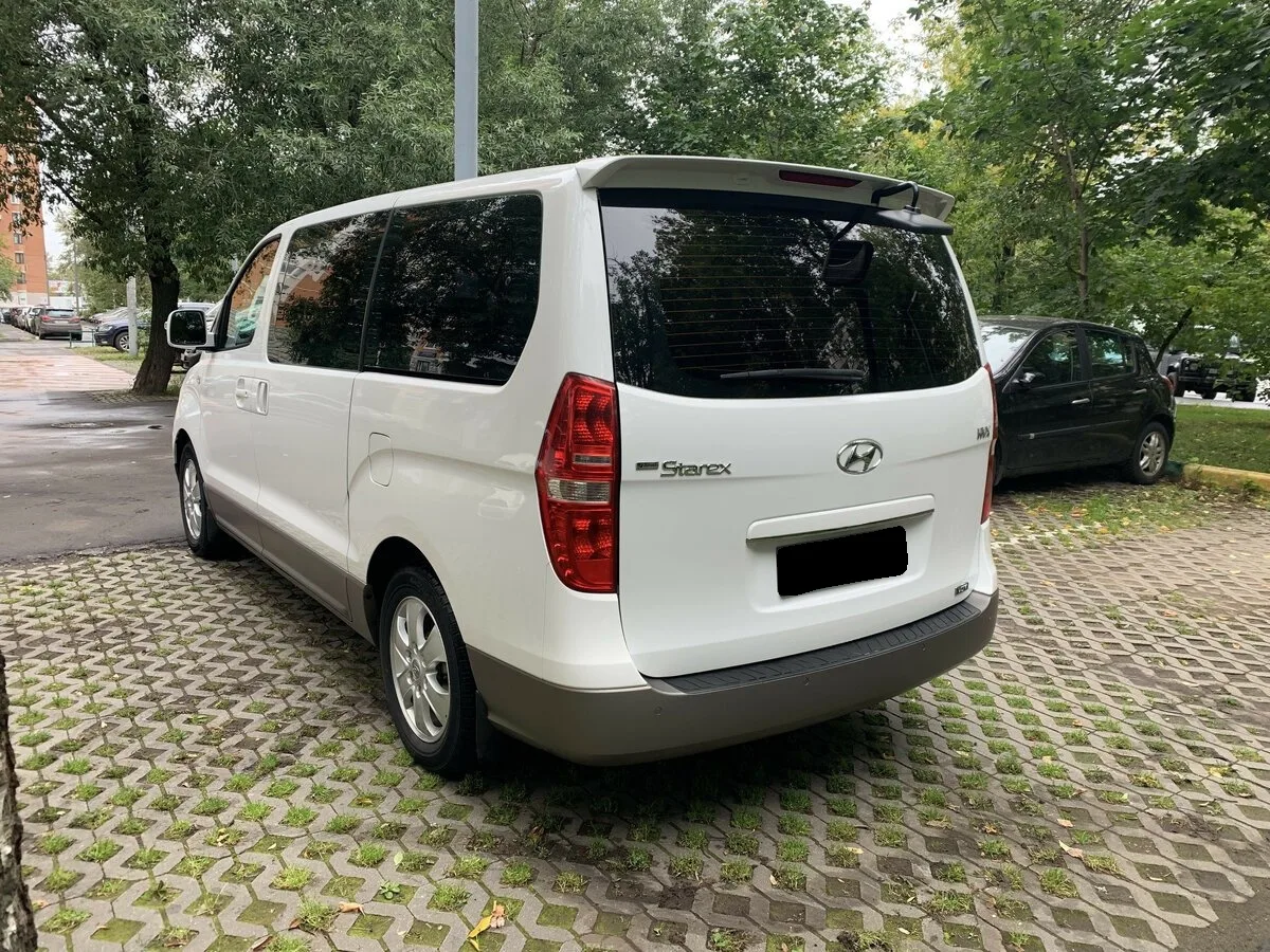 Hyundai Grand Starex