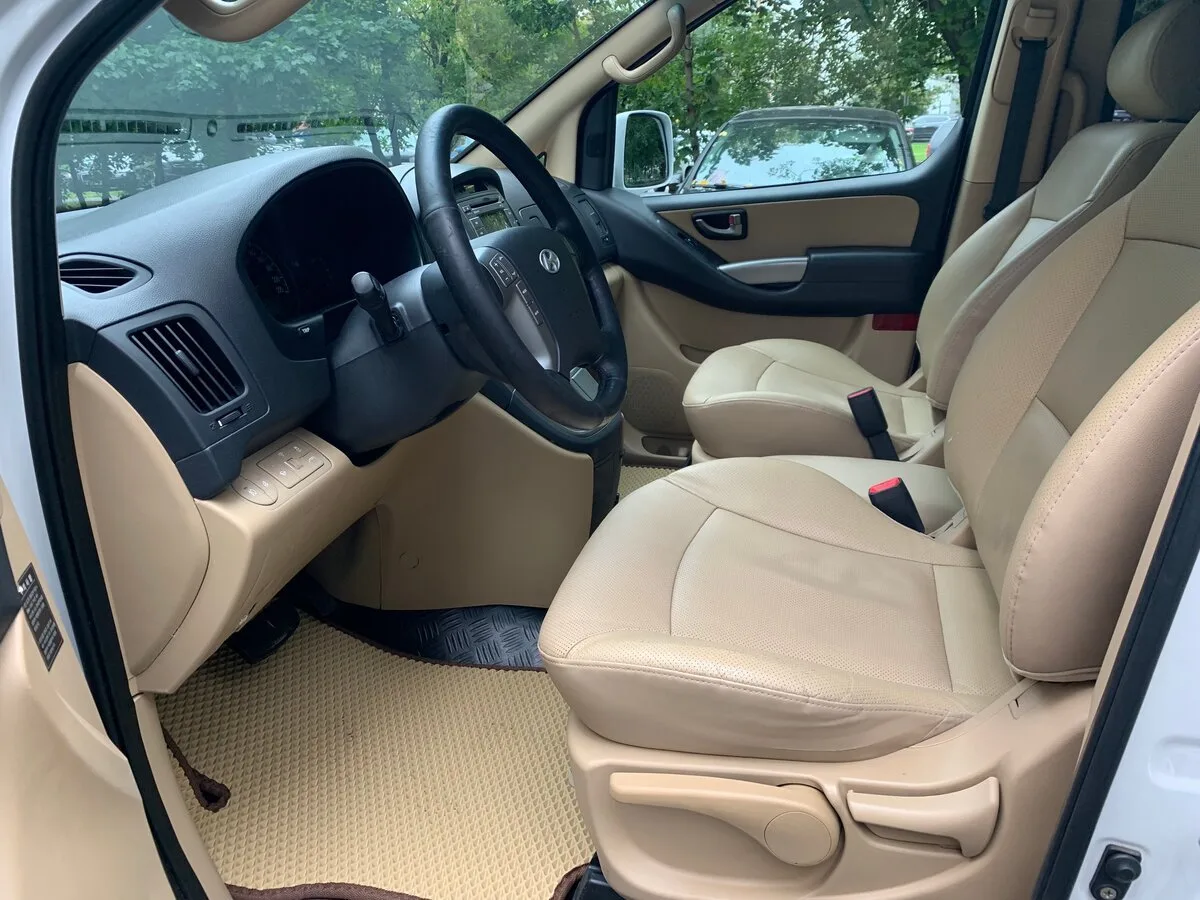 Hyundai Grand Starex