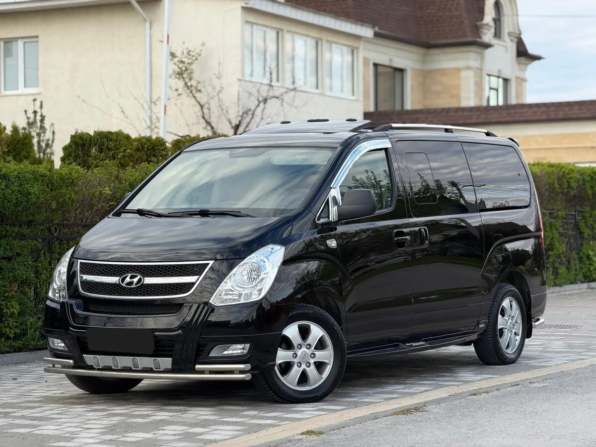 Hyundai Grand Starex