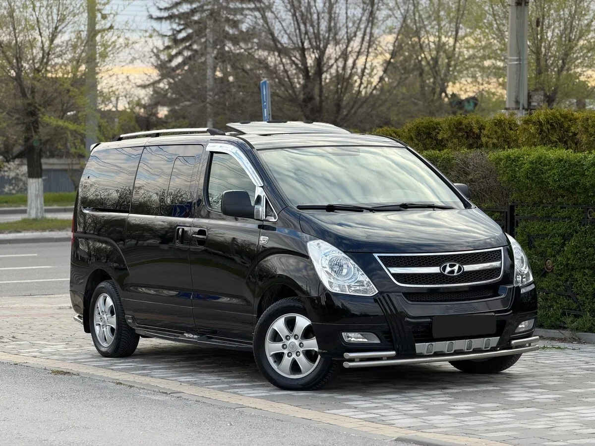 Hyundai Grand Starex