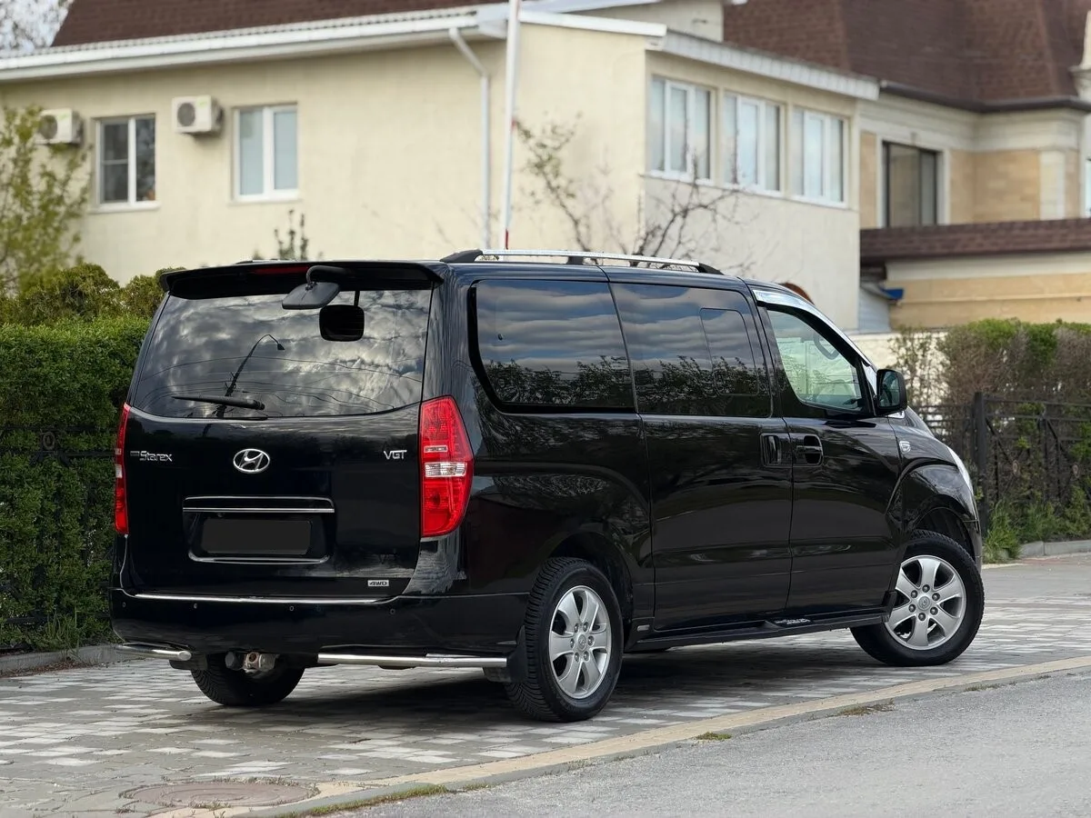 Hyundai Grand Starex