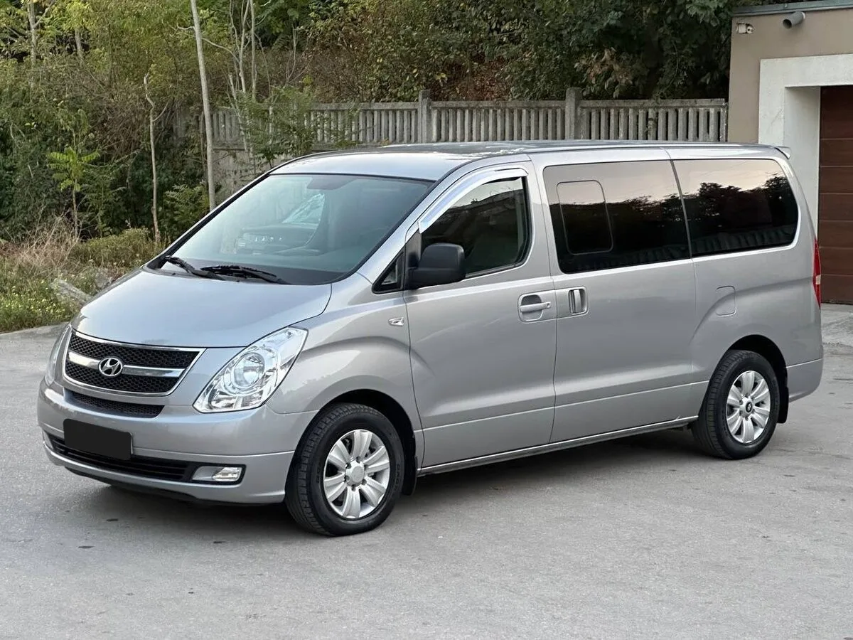 Hyundai Grand Starex