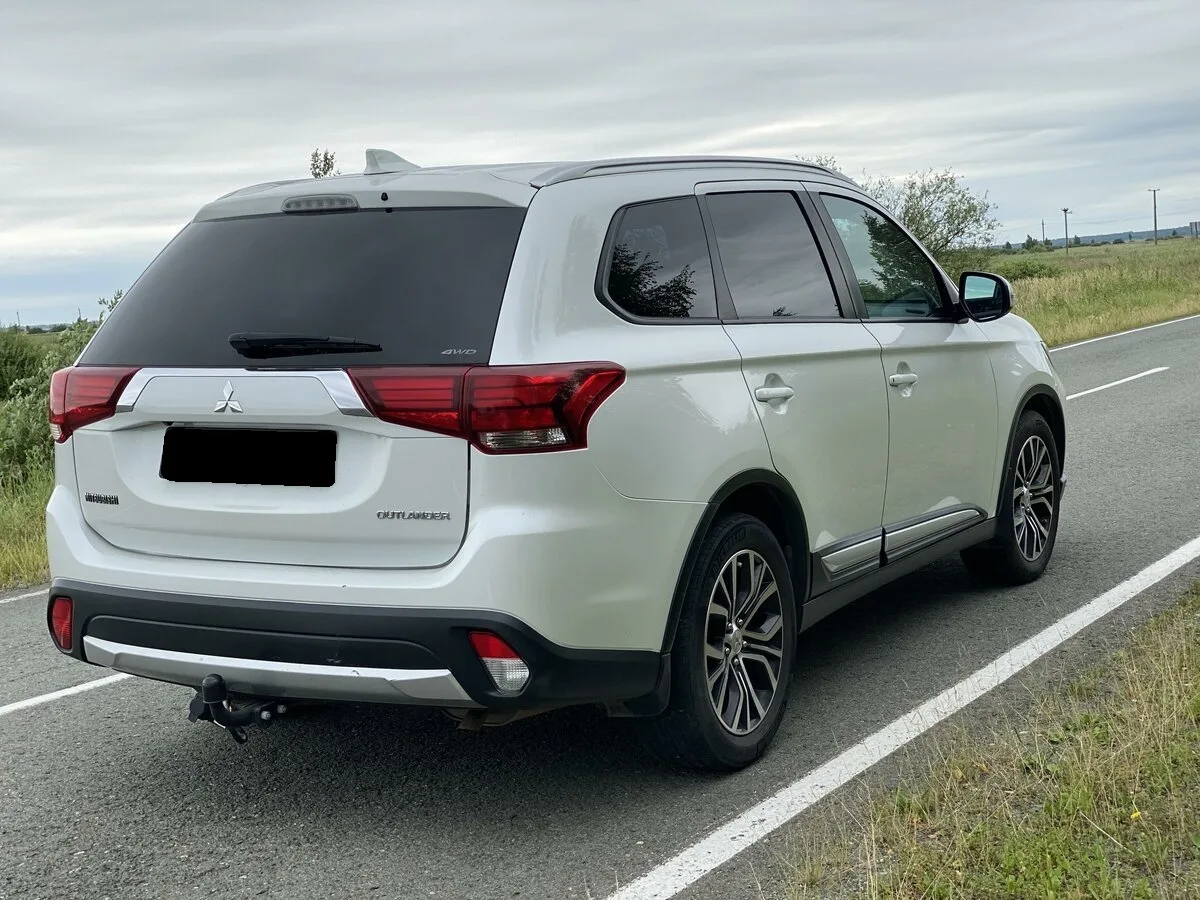 Mitsubishi Outlander