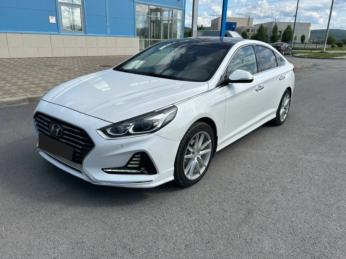 Hyundai Sonata