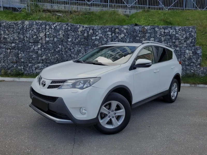 Toyota RAV4 2015